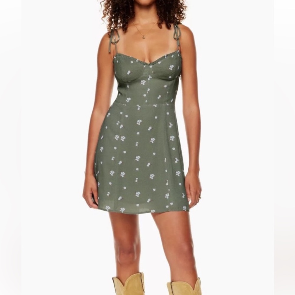 NWOT Aritzia Wilfred sweetheart mini dress
